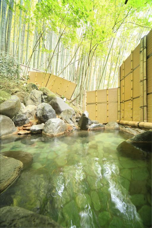 ホテル 青巒荘 湯河原町 エクステリア 写真
